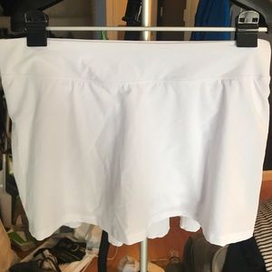 Tennis Skirt L - new with tags